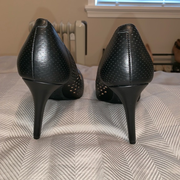 UNISA high heal shoes - Picture 5 of 7